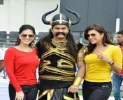 sunny leone and jacqueline fernandez during the 5th match of the celebrity cricket league ccl that took place at the dubai cricket stadium pic viral bhayani.jpg from sunny leon focking jacqueline fernandez xxx nudeaunty k