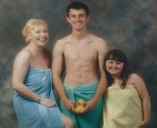 portrait bath towels rubber duck funny family photos.jpg from nude parents fail 20