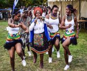 buhle2.jpg from zulu dance and show