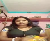 preview.jpg from desi aunty showing boob on mobile selfi camera
