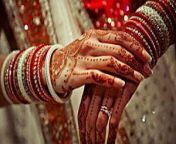 bangles.jpg from ind wife wearing bangles and mehandi sex