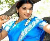 photo.jpg from tamil actress ambika aunty pundai still