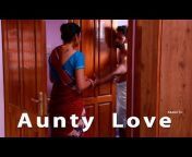 hqdefault.jpg from view full screen desi aunty showing boobs selfie mp4