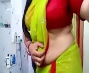 4cdecb3c6e0d5667413c94d284f81a5a 14.jpg from bhabhi boobs nipple aunty blouse