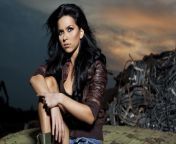 inna singer height and weight.jpg from english singer inna