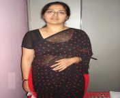 hot indian aunty 8.jpg from indian aunty gali