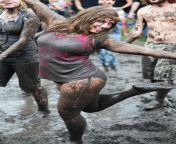 girls explore their filthy side 20.jpg from woman un washed