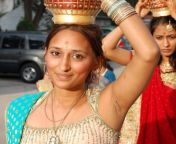 10710532 1525735974334092 7853324022941176768 n.jpg from indian desi hairy armpits aunty photo