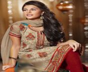 jacqueline fernandez in salwar kameez 28529.jpg from booby indian call exposing mouth watering tits and sussorted clip fe