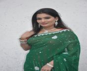 tamil actress kumtaj cute saree photos05.jpg from kumtaj aunty