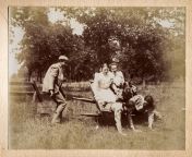 1900s funny family photo album 4.jpg from 1900 old