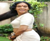actress jothirmayi hot stills 3.jpg from kerala aunty showing big boobs and navel while wearing saree