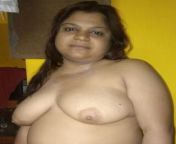 3867102600d64cb1d8f3.jpg from indian aunty nude pics with thali bottu around her neck showing boo
