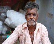 portrait indian old man posing to camera 80076045.jpg from south indian old man se