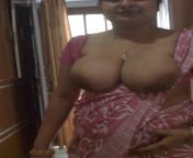 909 1000.jpg from south indian actress hot boobs show in saree