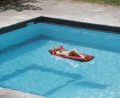 pool1 jpgw436h290 from desafio da pacino pool sunbathing