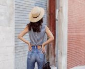 5 jeans that make your butt look good.jpg from jeans butts