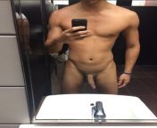 nude man selfie.jpg from mirror nude male