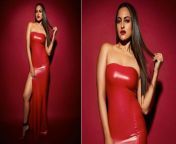 sonakshi sinha sexy latex red dress main.jpg from sonakshi sinha hot in red saree