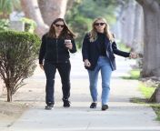 jennifer garner and nicole solaka out for lunch in brentwood 03 27 2019 0.jpg from solaka