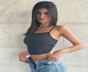 yael cohen in denim at a photoshoot instagram photos 09 09 2020 1.jpg from yeal cohen