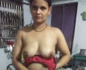 telugu aunty reshma strip saree.jpg from telugu aunty stripping saree showing boobs nude video