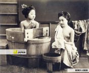1000.jpg from japanese women bathing