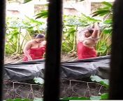 neighbor dehati village bhabhi bathing outdoor.jpg from bangla bhabhi outdoor bathing neighbor secretly recording