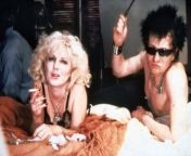sid and nancy 1986 008 sid and nancy to camera on bed 00n pdo original jpgitokyq2y5a.m from singer nancy porn se