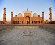 121295 mosques lahore pakistan architecture islamic architecture.jpg from paki muslim