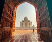 taj mahal places to visit in india 1024x678.jpg from indaio