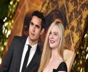 max minghella and elle fanning attend the babylon global news photo 1671212488 jpgcrop1xw0 84516xhcentertop from view full screen amateur girlfriend giving quick blowjob for quick cum on pov snapchat mp4