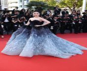 fan bingbing attends the elemental screening and closing news photo 1685436258.jpg from fan bingbing nude photos et images de collection getty jpg
