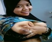 1680523646 hot boombo biz p tante jilbab pamer memek erotika 2.jpg from ibu ibu jilbab ngangkang pamer