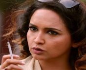 popular actress smokes more than 1000 cigarettes for srikanth s un kadhal irundhal viral pics here news 1.jpg from mallu smoke