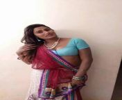 12885d853cda4ee28e97f0abf1a82601.jpg from hot desi bhabhi in saree showing cleavage and bra webcam video