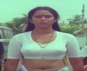 493fd5bc9152d70a0461b9f5094c1e6a.jpg from kannada actress blouse and bra opening