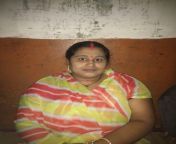 42d73395abe2dd7cdbb12b3e08e885f9.jpg from mature tamil aunty wearing cloths