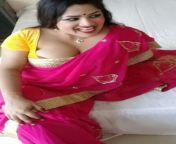 158ccd52a0ce6861777c9fdbc8af0026.jpg from village aunty lifting saree to show