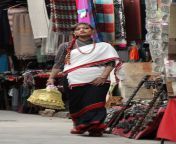 a9e46ef601a12dbfa468625d4774482e nepal people travel nepal.jpg from nepali dress changing save water