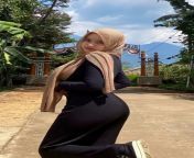 d9791596ad2ee74823622b0d79958f37.jpg from hijab hot body