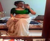 be3f17bd2b87bc38546deb2f9d8c474a.jpg from desi married women upper body and shoulder massage by guy she is