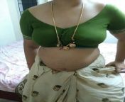 3d39a6422bcbcaeb96ea7fef545f1a2e.jpg from village wife removing saree when she talking on phone