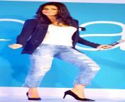 9375f5b50cffd2e826d589f0d3e2533c.jpg from hot katrina kaif in jeans and top 28229 jpg