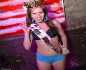 282c73d000000578 0 the queen is crowned in the end title of miss nearly naked ladym 43 1430522754214.jpg from junior naked pageant