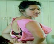 meena avvai shanmugi tamil 12 hot bra blouse change hd caps jpgssl1 from tamil meena bra changing