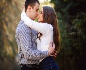 girlfriend hugging her boyfriend before kissing 1153 445.jpg from xx2gp video girlfriend and boyfrienddian rape forced sex vedio 3gpw xxxxconc http www xxx con