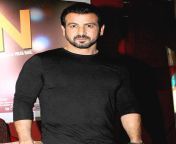 handsome style image of ronit roy.jpg from ronit roy sexi