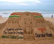 sudarshan pattnaik creates a sand art of sardar vallabhbhai patel jpgimpolicywebsitewidth600height600 from sand sardar
