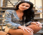 woman with floral shirt sitting stairs looking camera 23 2148286123 jpgsize626extjpggaga1 1 553209589 1714089600semtais from view full screen indian aunty 50 mp4